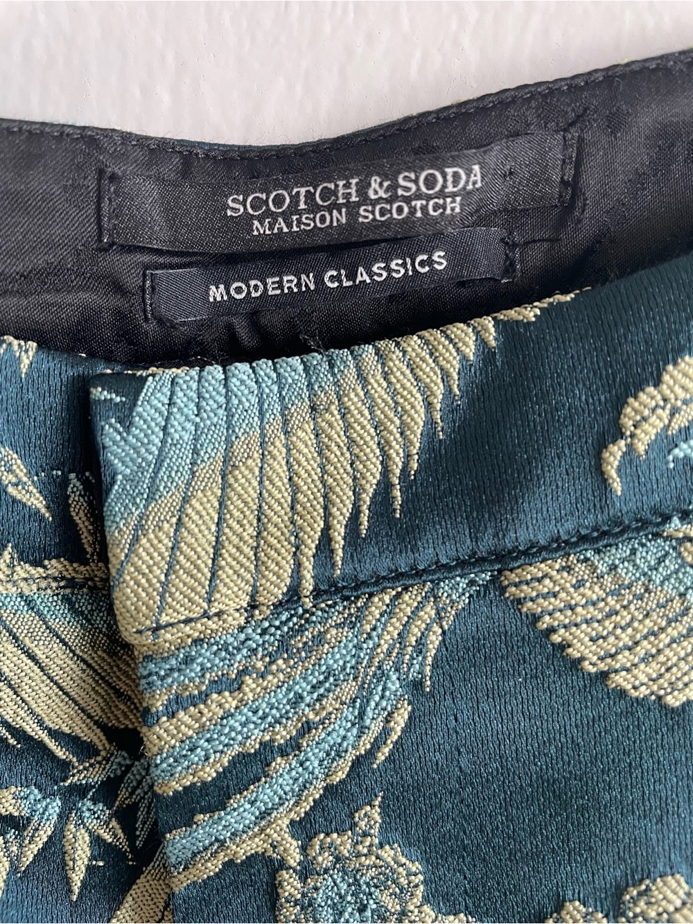 Scotch & Soda eclectic fitted trouser embroidered slacks flowers cranes birds - Picture 3 of 11